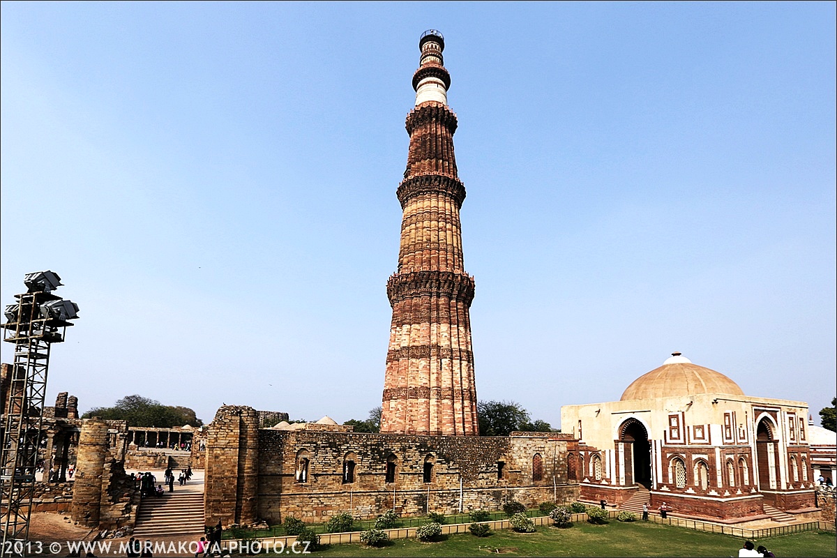 DELHI - Qutub Minar