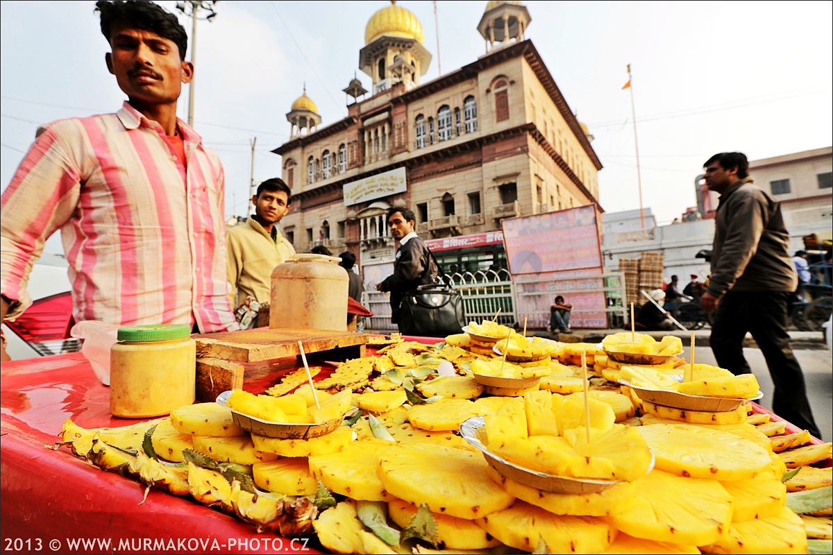 New Delhi - bazar