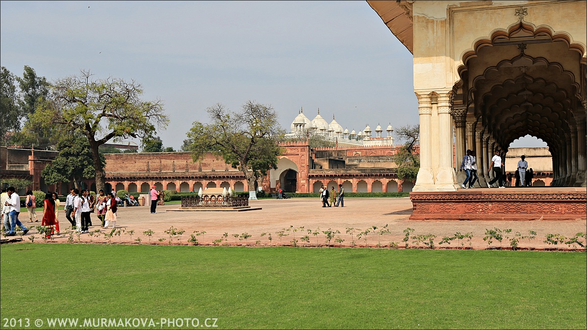 Red Fort - zahrady